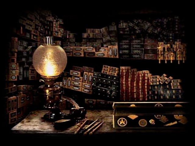 A mobília de madeira foi pintada com efeito de ébano. Tinta preta sobre carvalho, esfregada para que grânulos aparecessem dando aspecto ainda mais antigo ao local. 