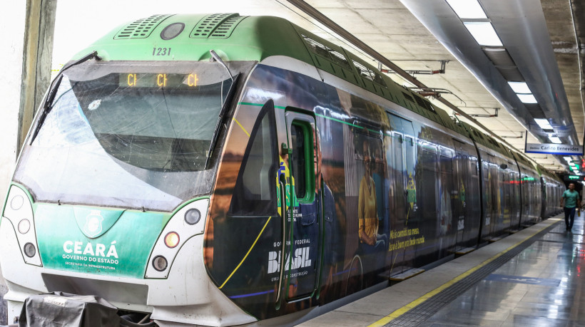 Imagem de apoio ilustrativo: trem da linha sul do Metrofor