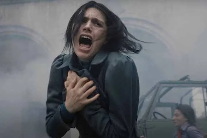 Em uma igreja na capital da Itália, Roma, Margaret (Nell Tiger Free) se afeiçoa por Carlita, uma jovem quieta e sozinha, que também mora no convento. 