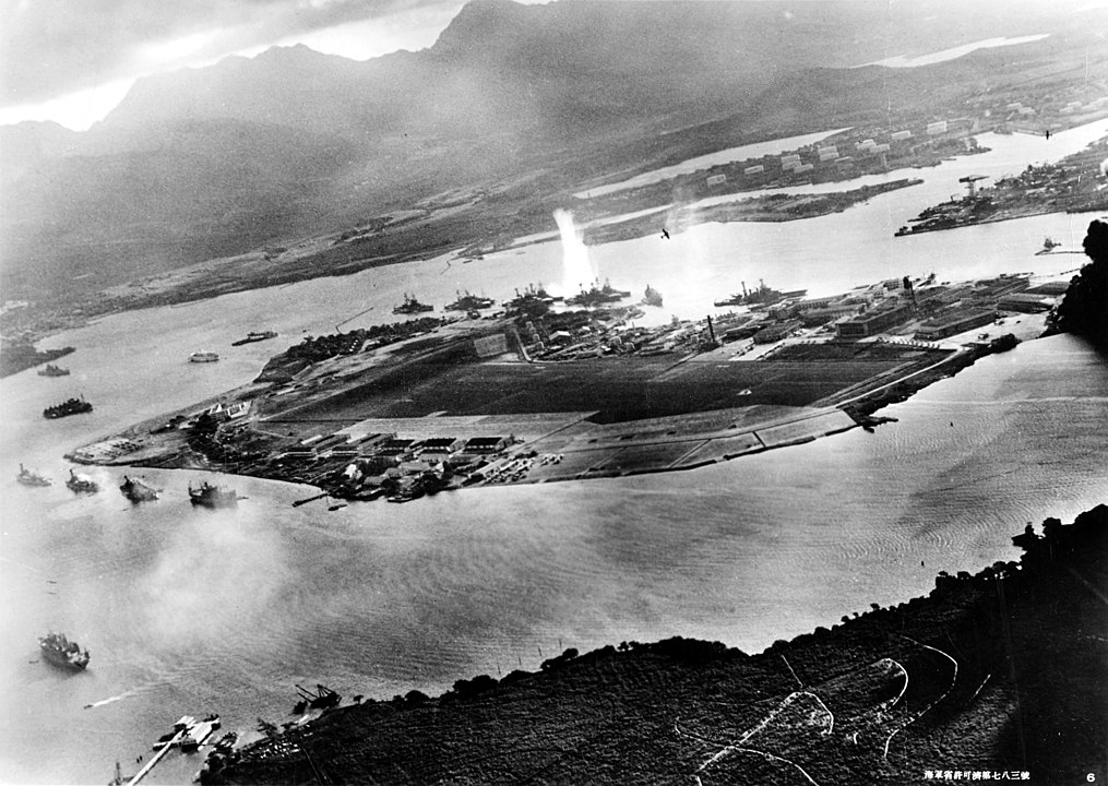 O dia 7/12 é marcado pelo ataque da Marinha Japonesa à base americana de Pearl Harbor durante a II Guerra Mundial, em 1941. Mas você sabia que o governo dos EUA foi avisado de que o bombardeio aconteceria? Foi Popov que avisou. 
