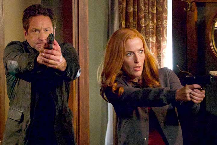 A série de ficção científica e suspense “Arquivo X” foi lançada em 1993 pela Fox e atraiu a curiosidade do público tornando-se um sucesso imediato.