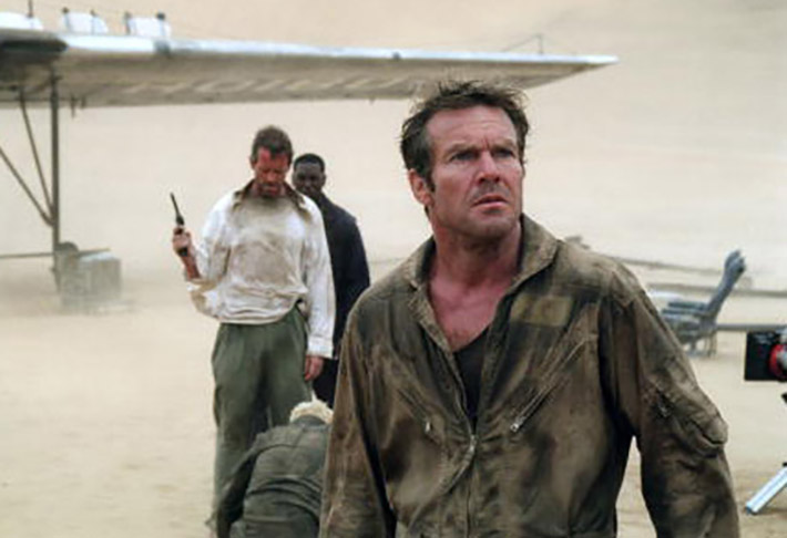 O ator americano Dennis Quaid  tem licença e já pilotou um Cessna Citation.  No filme Voo da Fênix (2005), ele atua como piloto de aviões de carga, enviado à Mongólia, e pôde demonstrar conhecimentos verdadeiros em cena. 