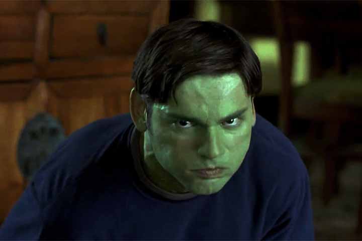 Em uma tentativa desesperada de salvar um amigo, Banner se atira defronte o gammasphere e absorve a radiação gama lançada. No entanto, de forma inexplicável, o acidente não o mata. Mas o faz permanecer durante algum tempo no hospital sob observação.