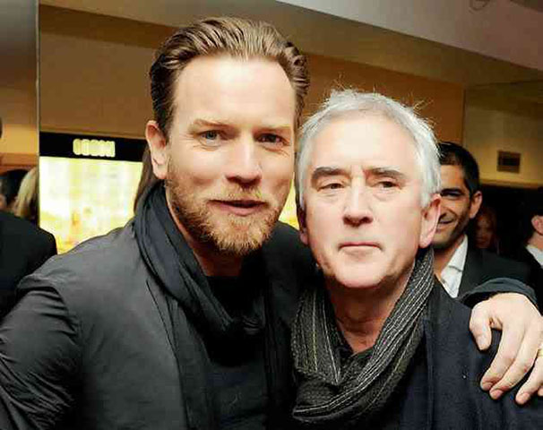 Ewan McGregor e Denis Lawson: Astro escocês de Star Wars: Episódio I - A Ameaça Fantasma (1999) e Moulin Rouge (2001), Ewan é sobrinho de Denis Lawson, que também participou da saga Star Wars nos anos 70 e 80. 