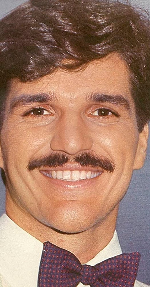 Rômulo Arantes (Levi) - O ator carioca, que também foi nadador, morreu aos 42 anos, em 10/6/2000, em Maripá de Minas (MG), num acidente de ultraleve, dois dias antes de fazer aniversário. 