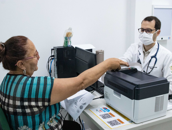 FORTALEZA, CEARÁ, BRASIL, 10-08-2024: Prefeitura realiza mutirão de saúde para detectar doenças cardiovasculare no Posto de saúde Pio XII.  (Foto: Samuel Setubal/ O Povo)
