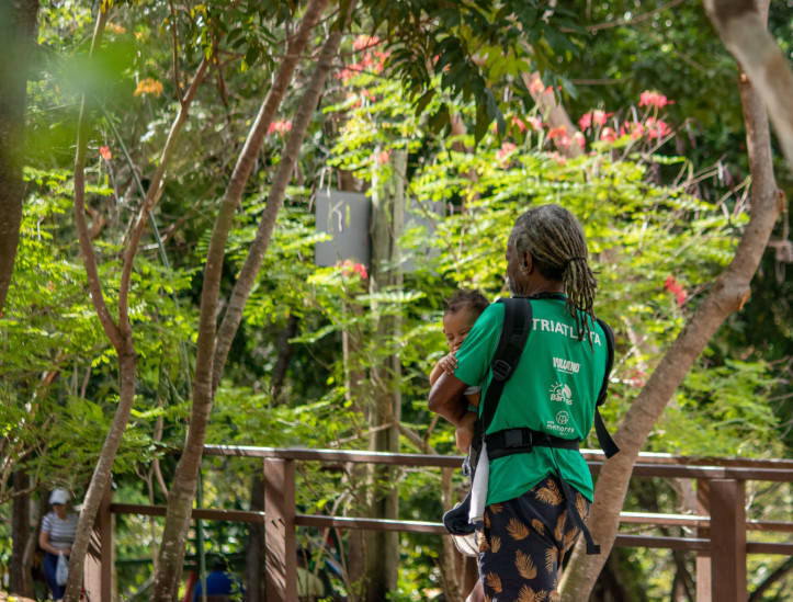 FORTALEZA, CEARÁ, BRASIL, 10-08-2024: Movimentação de famílias no Dia dos Pais no Parque do Cocó com algumas brincadeiras, piqueniques e alegria entre pais e filhos.  (Foto: Samuel Setubal/ O Povo)