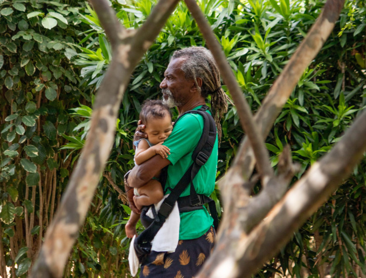 FORTALEZA, CEARÁ, BRASIL, 10-08-2024: Movimentação de famílias no Dia dos Pais no Parque do Cocó com algumas brincadeiras, piqueniques e alegria entre pais e filhos.  (Foto: Samuel Setubal/ O Povo)