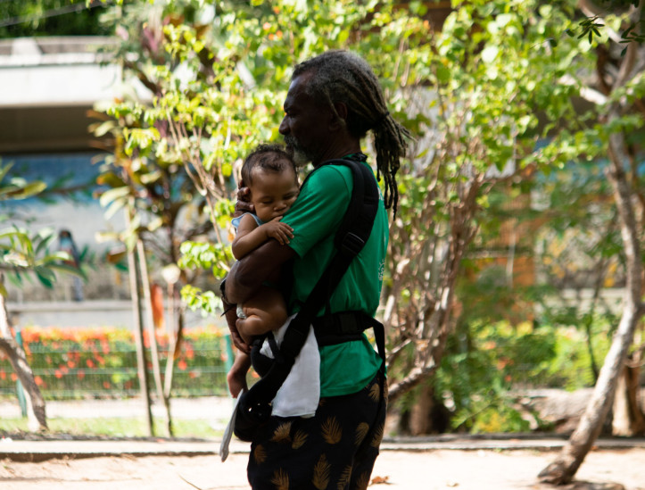 FORTALEZA, CEARÁ, BRASIL, 10-08-2024: Movimentação de famílias no Dia dos Pais no Parque do Cocó com algumas brincadeiras, piqueniques e alegria entre pais e filhos.  (Foto: Samuel Setubal/ O Povo)