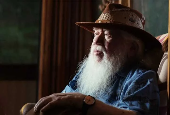 Sua primeira grande oportunidade veio com o grupo Quarteto Novo, que misturava jazz, música brasileira e influências folclóricas. O grupo foi pioneiro na fusão de estilos e ajudou a estabelecer Pascoal como um músico inovador.