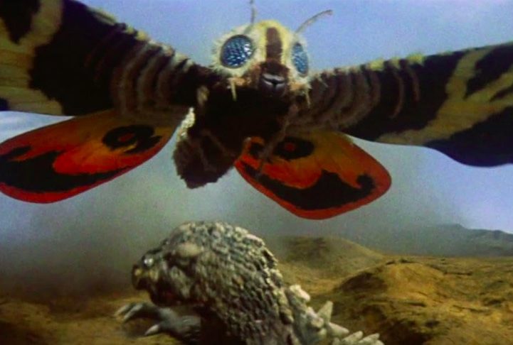Godzilla Contra a Ilha Sagrada (1964): Nesse filme foi a primeira vez que foi apresentada outra criatura icônica do cinema japonês: a Mothra.