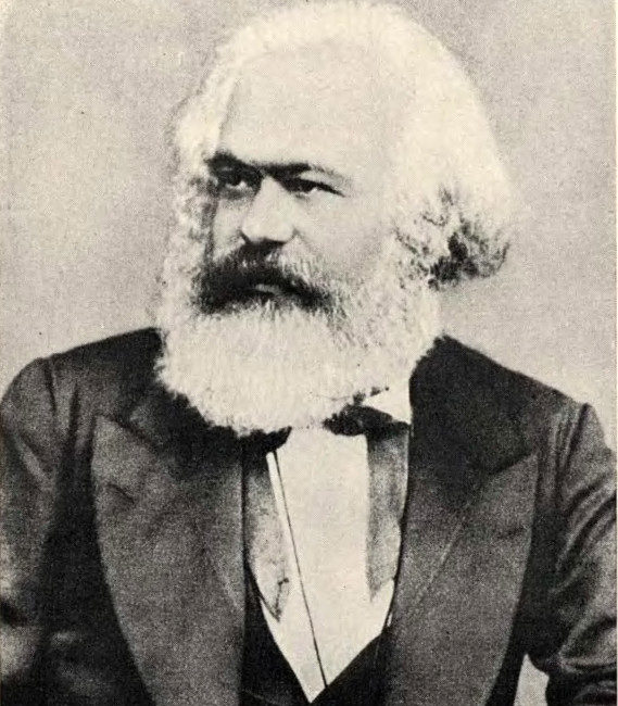 Marx apontava a luta de classes e os antagonismos do sistema capitalista entre burguesia e proletariado. Defendeu ações revolucionárias em defesa do Comunismo.  