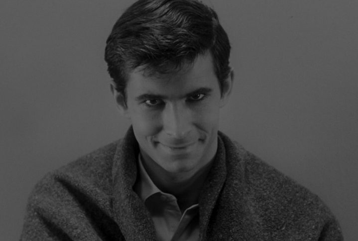 #1. “Psicose” (1960): Quando muitos questionavam se Alfred Hitchcock deveria se aposentar, o diretor lançou esse que é tido por muitos como sua maior obra. 