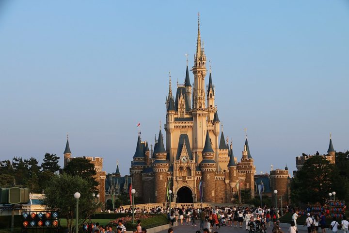 Tokyo Disney Resort (Japão) - Localizado em Urayasu, Chiba, próximo a Tóquio, o Tokyo Disney Resort inclui dois parques temáticos: