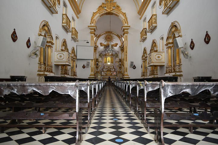 Essa entidade pode ser uma escola, um hospital, uma organização de saúde, uma igreja ou outra instituição religiosa.