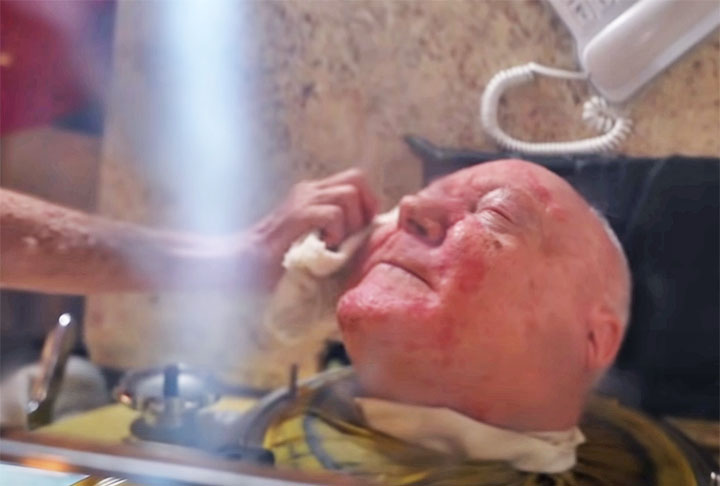 Como não podia fazer anotações em sala de aula, Paul conseguiu desenvolveu uma excelente capacidade de memorização.