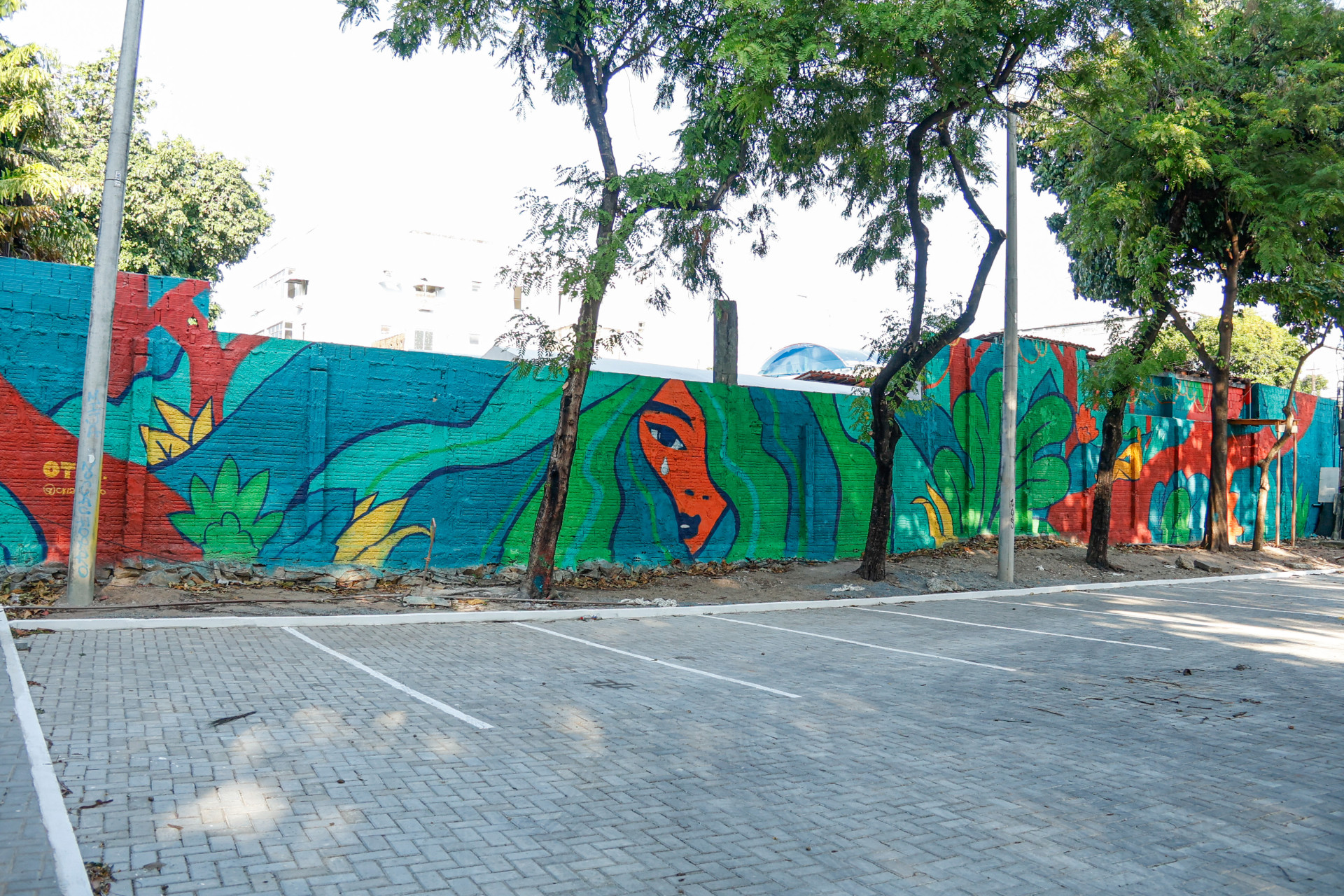 Novas pinturas no entorno do Parque Rio Branco