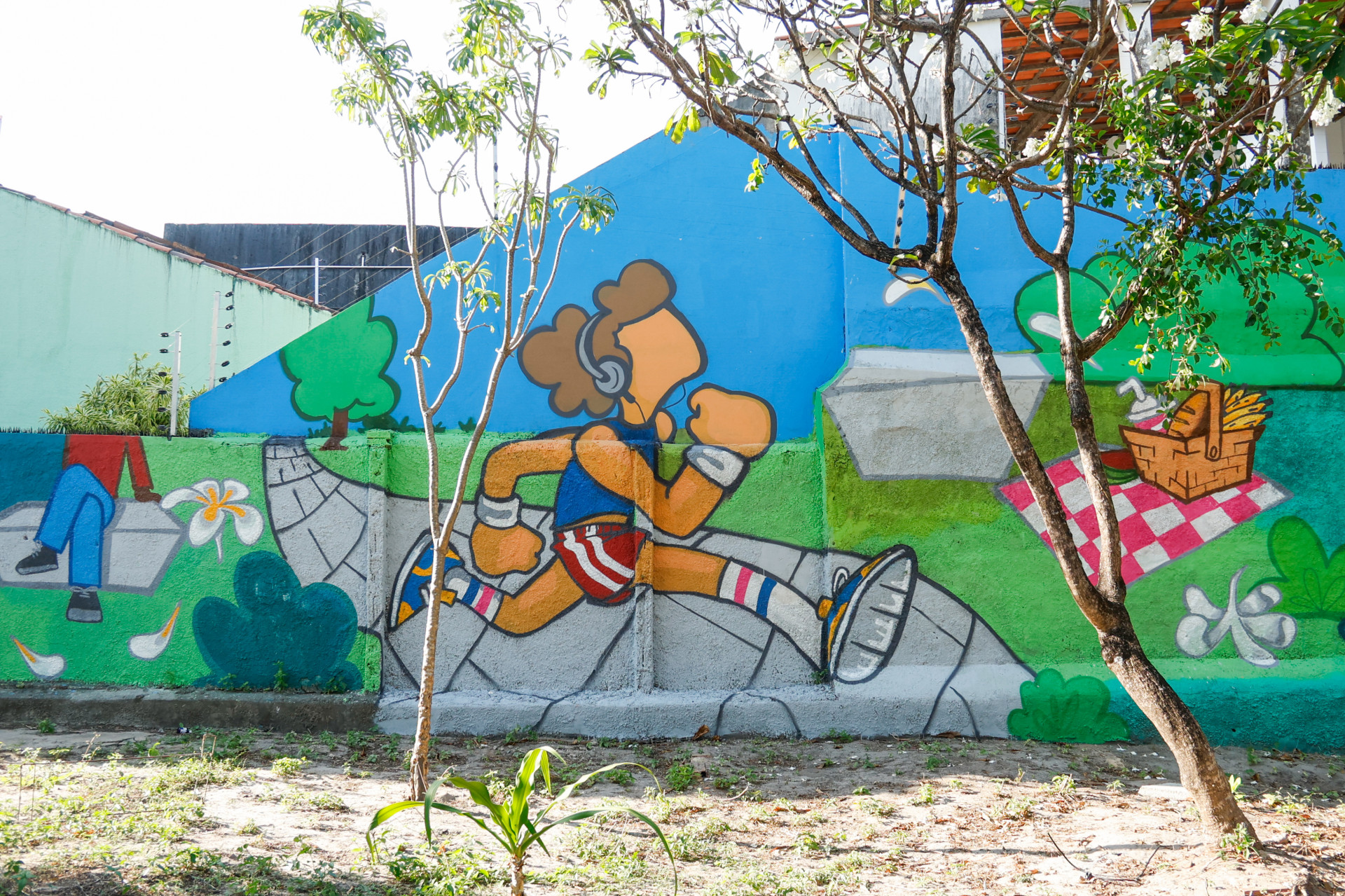 Novas pinturas no entorno do Parque Rio Branco