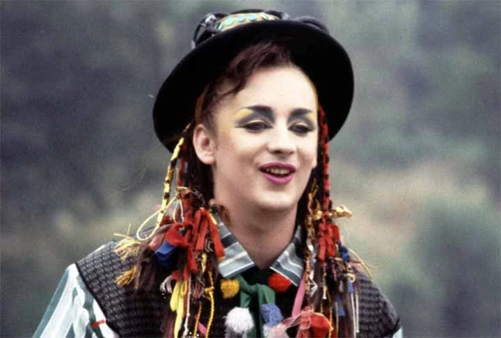 Karma Chameleon foi lançada como segundo single do álbum Colour by Numbers, de 1983. É um dos maiores sucessos do grupo, tendo ficado três semanas no topo da Billboard Hot 100 em 1984. A canção atingiu a primeira posição nas paradas de dezesseis países.