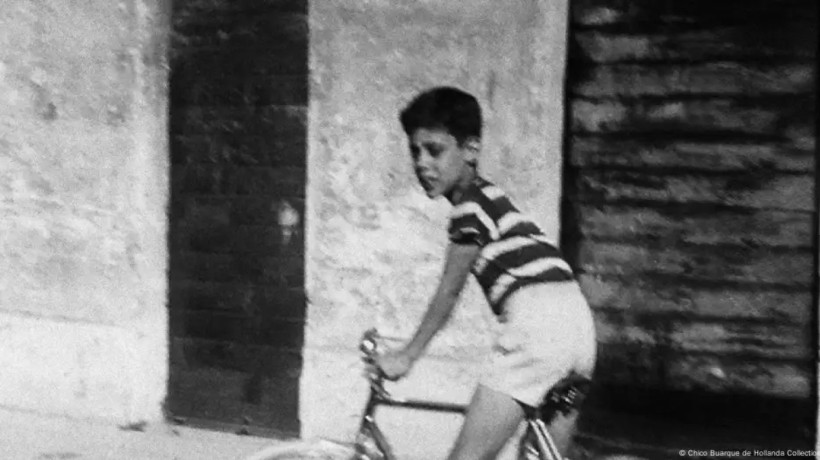 Na Itália, Chico se tornou trilíngue: falava português, inglês e italiano