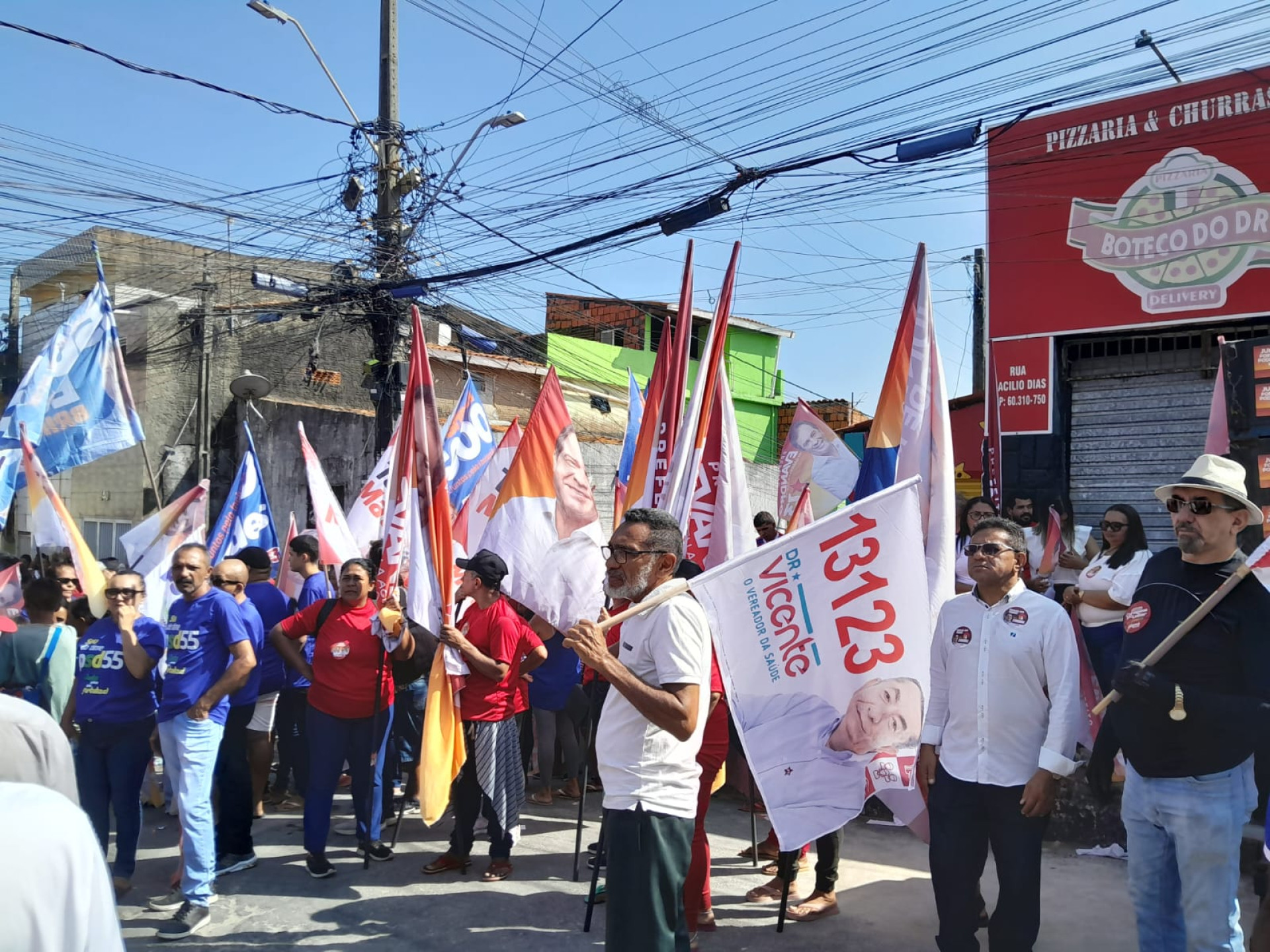Ato do candidato petista Evandro Leitão, no bairro Pirambu