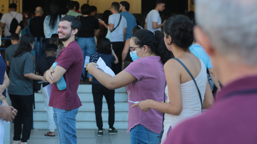 O cartão de confirmação traz número de inscrição, data, hora e local de prova, além de registrar se terá direito a atendimento especializado ou tratamento pelo nome social