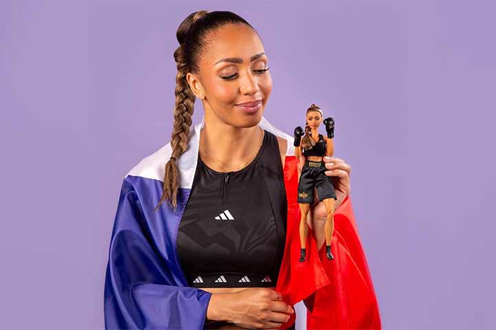 Estelle Mossely - A pugilista francesa fez história ao se tornar a primeira mulher francesa a conquistar uma medalha de ouro olímpica no boxe. 