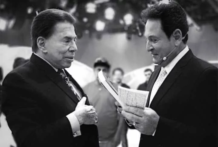 Luís Ricardo iniciou sua carreira artística como ator, dublador e cantor. Ficou conhecido por ter sido um dos intérpretes do palhaço Bozo. Ajudava Silvio Santos com apresentações, como o da Tele Sena, quando o patrão estava ausente, e também foi jurado.