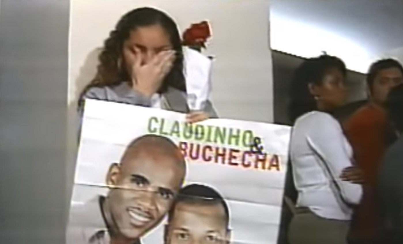 Além de Claudinho, o empresário Ivan Crespo Manzieri também estava no veículo, que bateu fortemente em uma árvore após sair da pista na descida da Serra das Araras. Ivan era quem dirigia na hora e sobreviveu ao acidente.