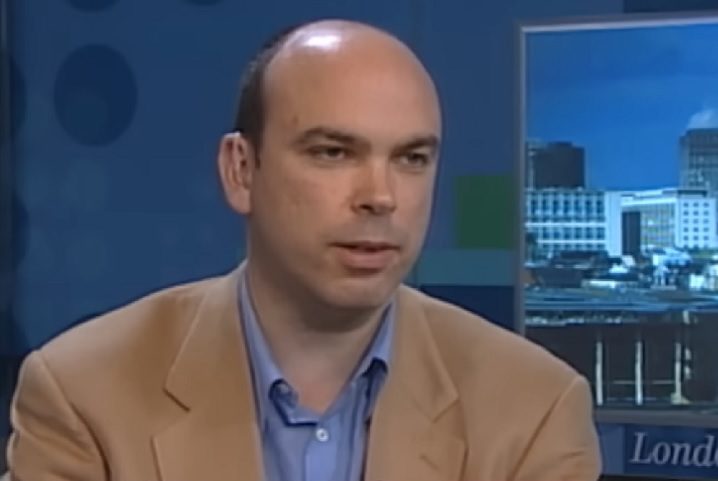 Em 2011, Lynch vendeu a Autonomy para a Hewlett-Packard (HP) por US$ 11 bilhões (equivalente a R$ 59 bilhões na cotação atual).