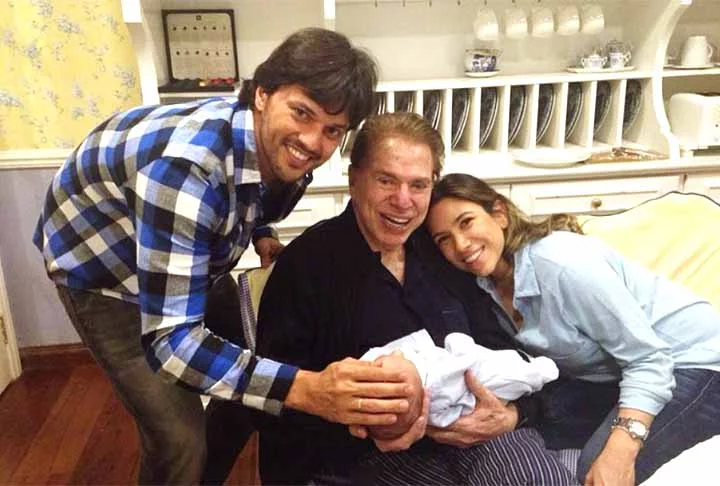 Ele nasceu em Natal, no dia 1 de setembro de 1977, e é filiado ao Progressistas (PP). Além de ministro entre os anos de 2020 e 2022, exerceu quatro mandatos como deputado federal pelo Rio Grande do Norte.