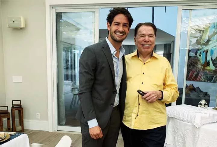 O jogador postou uma mensagem na rede social marcando a despedida após a morte do comunicador e empresário. Ele publicou uma foto em que o sogro segura o neto Benjamin. Assim, na mensagem, ele escreve como se o autor da mensagem fosse o próprio bebê.
