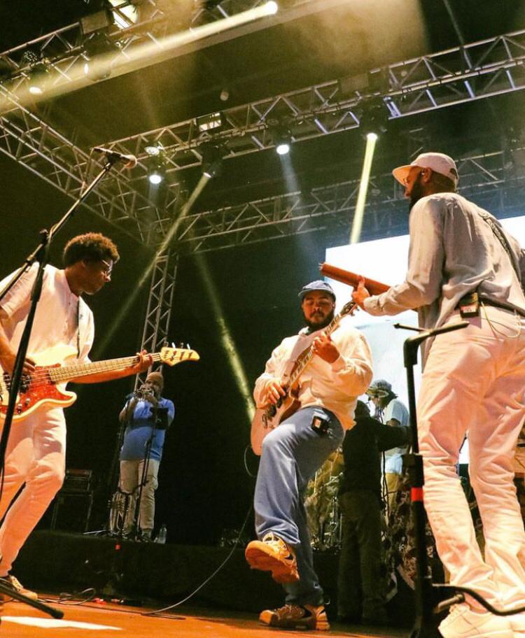 Francisco, que agora é conhecido como Fran, seguiu a carreira musical assim como a família da mãe, integrando a banda “Gilsons” a partir de 2018. 