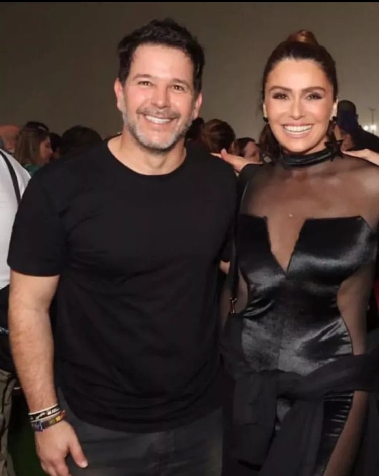Murilo Benício e Giovanna Antonelli (atriz e empresária, cuja carreira em TV ganhou projeção no papel de Juma Marruá na primeira novela Pantanal, da TV Manchete).  . 