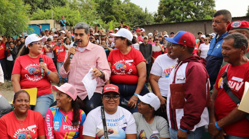 Com reeleição contestada, Maduro faz eleição para comunas na Venezuela
