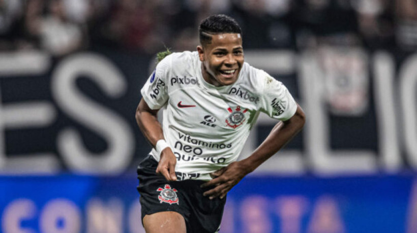 Timão já tinha acordo encaminhado com clube da Arábia Saudita e acertou saída do jogador, que ficou fora da viagem para Fortaleza