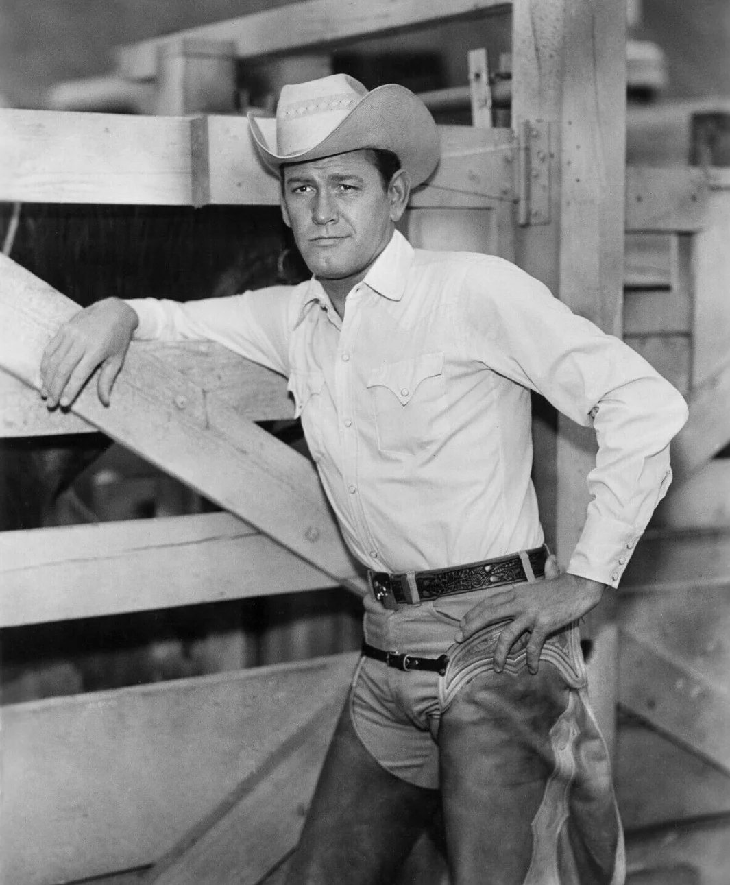 Earl Holliman - 95 anos. Nasceu em 11/9/1928 na Louisiana, EUA. Fez vários filmes de faroeste. 