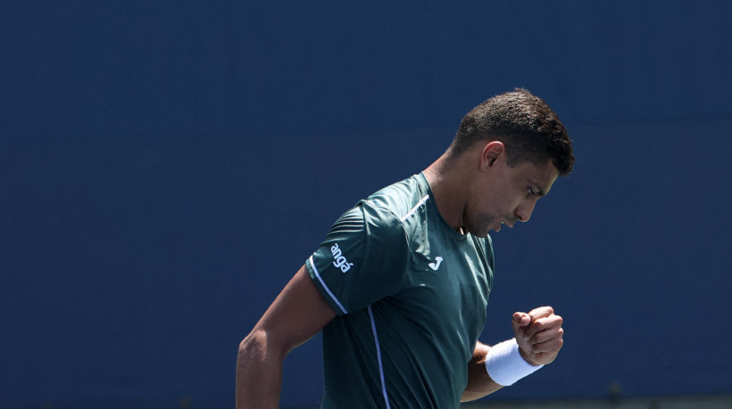 Thiago Monteiro conseguiu bater anfitrião (Foto: Luke Hales / Getty Images via AFP)