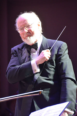 O prestigiado músico John Williams, autor de trilhas sonoras antológicas no cinema, será tema de um documentário na Disney+ . O filme vai percorrer décadas de carreira do compositor e maestro.