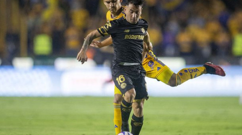 Atacante chileno, também conhecido com Jean Meneses, foi comprado pelo Toluca, do México