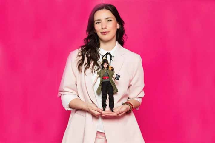 Lila Avilés - A cineasta, roteirista, atriz e produtora mexicana também foi uma das homenageadas pela Barbie no projeto Mulheres Inspiradoras em 2024. Seu trabalho tem sido fundamental para dar visibilidade a temas sociais relevantes e para promover a diversidade no cinema. 