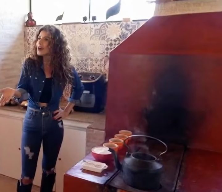 A mansão também tem forno a lenha para o preparo de refeições, inclusive as típicas de Minas Gerais, de forma tradicional. 