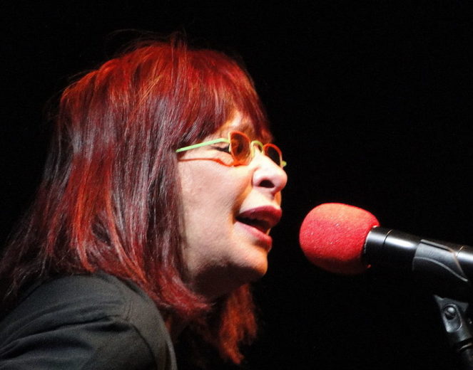 Durante sua carreira, Rita Lee experimentou diversos estilos musicais, desde o rock e pop até a música eletrônica e influências da MPB. Uma das maiores marcas da cantora foi a versatilidade.