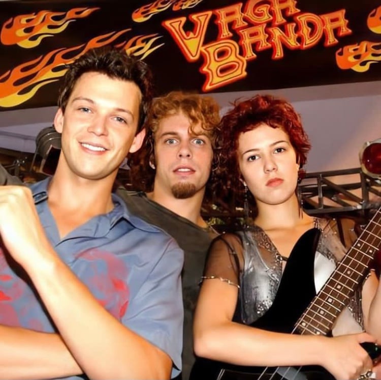 Marjorie Estiano: A atriz curitibana, nascida em 8/3/1982, ganhou destaque em 2004, com seu papel de baixista no grupo Vagabanda, em Malhação. Depois dali, Marjorie decidiu surfar na onda e já lançou três álbuns. O último, chamado “Oito”, saiu em 2014.