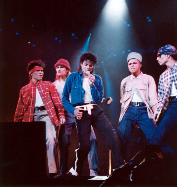 No total, Michael ganhou 15 prêmios Grammy, um reconhecimento pela importância de sua arte para o mundo. 