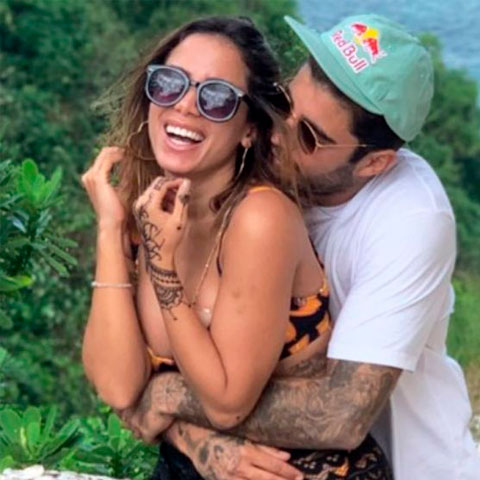 Em entrevista à revista Veja, ela respondeu sobre rumores de que teria ficado com ciúme quando seu ex-marido, Pedro Scooby, namorou a cantora Anitta.