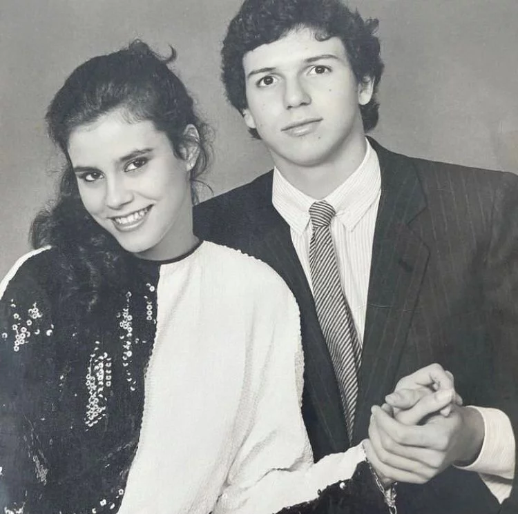 Boninho e Narcisa foram casados de 1983 a 1986 e tiveram uma filha juntos, Mariana, que nasceu em 20/9/1984. Boninho está casado coma apresentadora Ana Furtado desde 1999. 