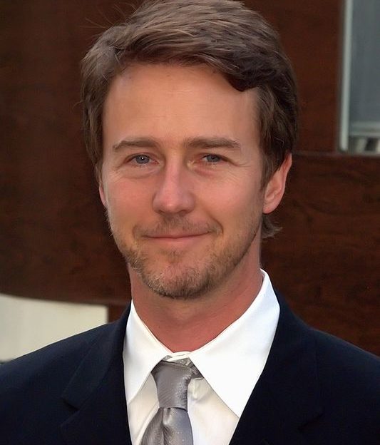 Edward Norton: O ator já concorreu três vezes e não ganhou. A primeira chance foi por “As Duas Faces de Um Crime” (1996). A segunda veio pelo grandioso papel em “A Outra História Americana” (1998) e, por último, Norton concorreu em 2015, por “Birdman”.