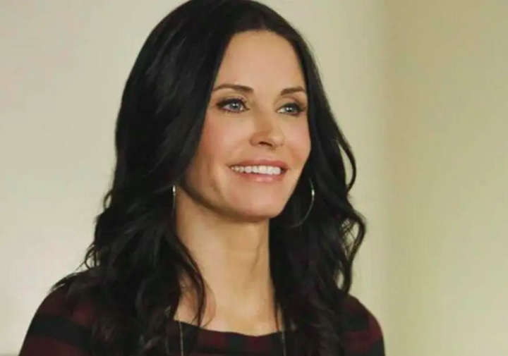 Além de Campbell, Courteney Cox deve retornar ao elenco como Gale Weathers.