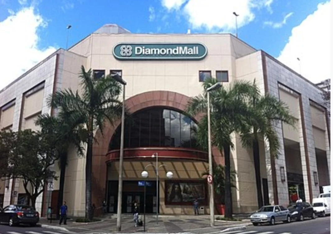 A exposição está no DiamondMall, shopping center que fica no bairro de Lourdes, na capital mineira, Belo Horizonte. E as crianças podem participar de oficinas de gesso para criar suas próprias Hello Kitty. 